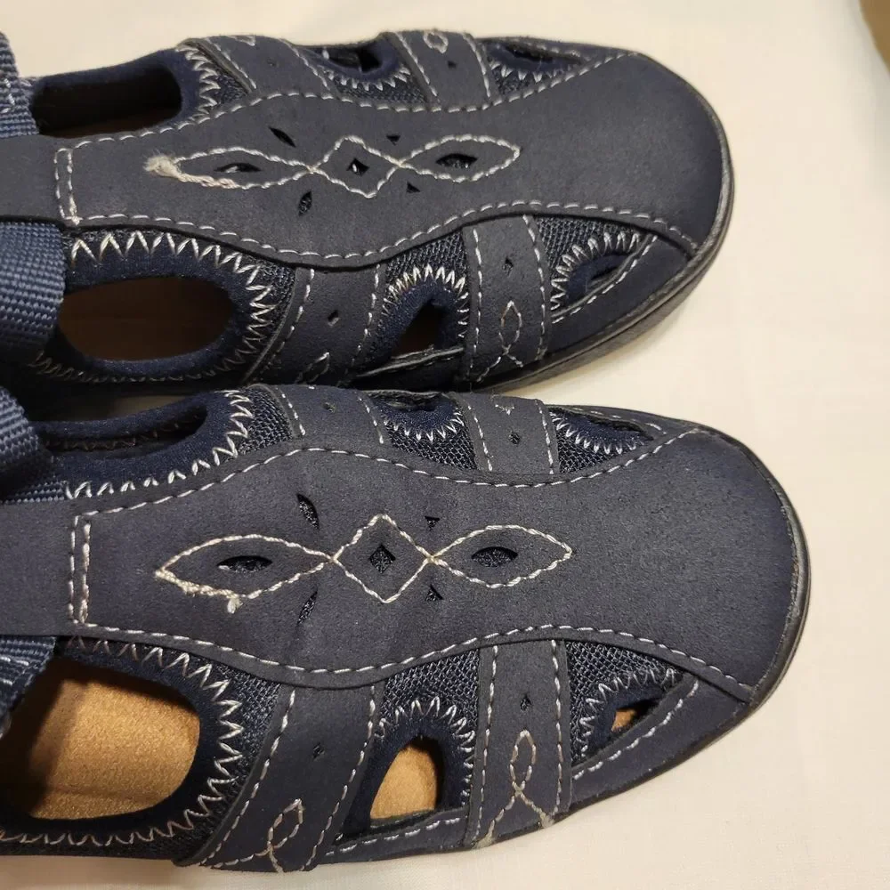 Origins Blue Water Shoes with Strap and Rubber Sole Size 7 UK 5 EU 38 Medium